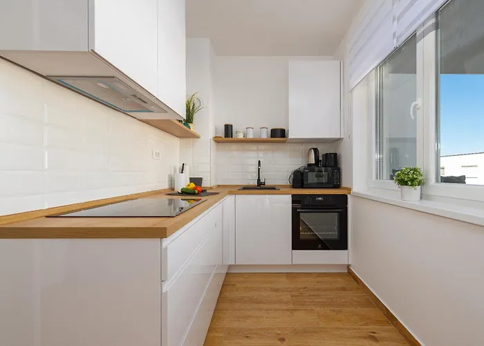 Appartement Dolphin View With A Pool By The Mandre